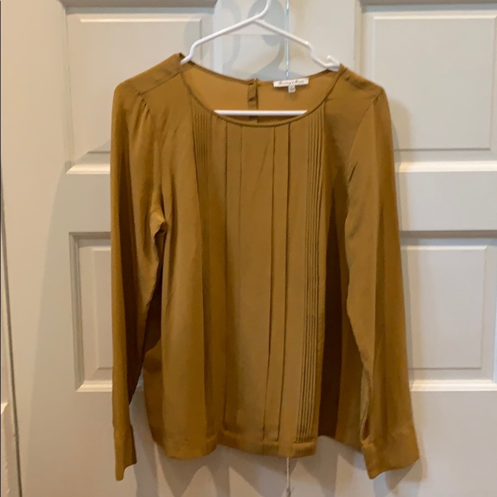 Perfect autumn blouse!